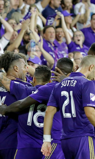 Orlando City scores 3 late goals to beat Timbers 3-2